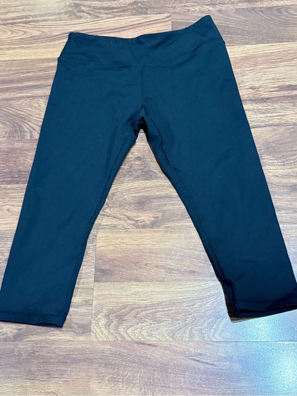 Savage Barbell Black Capri Leggings
